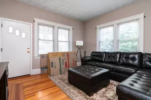 255 Farmington Ave, Cranston, RI 02920 - Photo 13