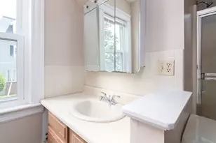 255 Farmington Ave, Cranston, RI 02920 - Photo 27
