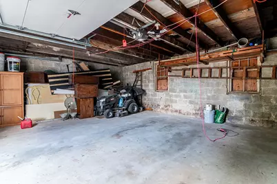 255 Farmington Avenue, Cranston, RI 02920 - Photo 11
