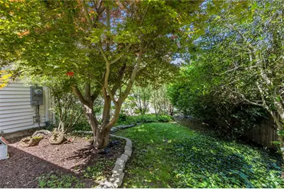 963 Hartford Avenue, Johnston, RI 02919 - Photo 9