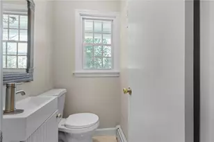963 Hartford Ave, Johnston, RI 02919 - Photo 13
