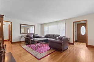 963 Hartford Ave, Johnston, RI 02919 - Photo 17