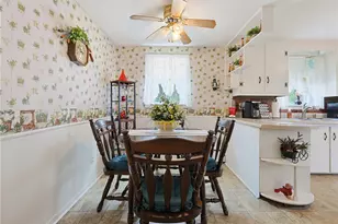 19 Louise Dr, West Warwick, RI 02893 - Photo 29
