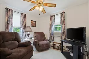 19 Louise Dr, West Warwick, RI 02893 - Photo 15