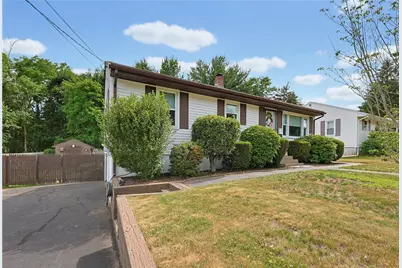 19 Louise Drive, West Warwick, RI 02893 - Photo 3