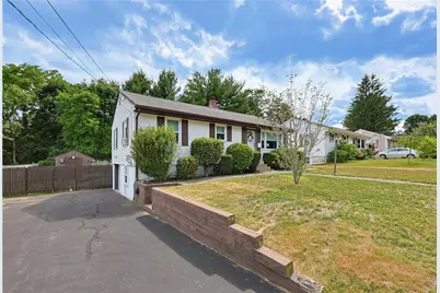 19 Louise Drive, West Warwick, RI 02893 - Photo 7