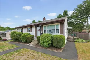 19 Louise Dr, West Warwick, RI 02893 - Photo 5