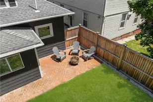 229 6th St, Providence, RI 02906 - Photo 41