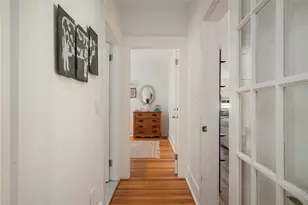 229 6th St, Providence, RI 02906 - Photo 27
