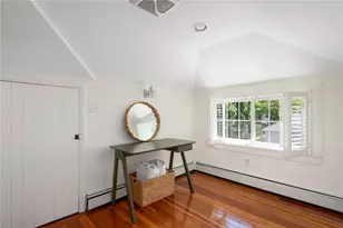 229 6th St, Providence, RI 02906 - Photo 33