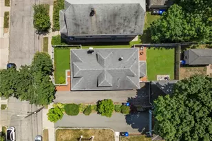 229 6th St, Providence, RI 02906 - Photo 43