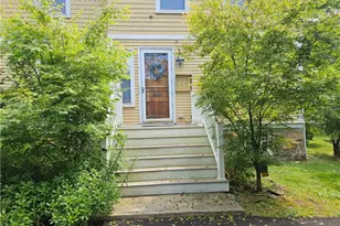 49 Merton Rd, Newport, RI 02840 - Photo 3