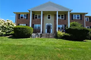 70 Carroll Ave, Newport, RI 02840 - Photo 37