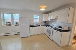 70 Carroll Ave, Newport, RI 02840 - Photo 13