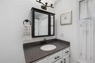 208 Marlborough St, East Greenwich, RI 02818 - Photo 25