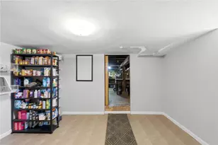 94 Francis Ave, Pawtucket, RI 02860 - Photo 35