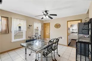 94 Francis Ave, Pawtucket, RI 02860 - Photo 11