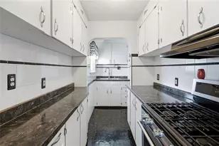 94 Francis Ave, Pawtucket, RI 02860 - Photo 15