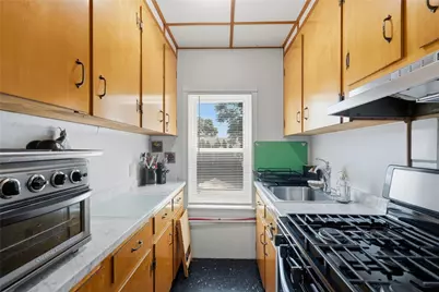 94 Francis Avenue, Pawtucket, RI 02860 - Photo 25