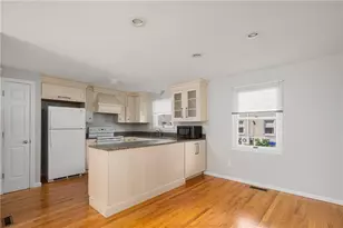 25 Miles Ave, Providence, RI 02906 - Photo 7
