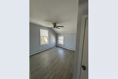 8 King Street, Pawtucket, RI 02860 - Photo 9