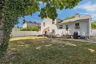 71 Garfield St, North Providence, RI 02904 - Photo 39