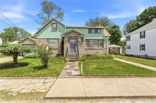 34 Intervale Rd, Cranston, RI 02910 - Photo 5