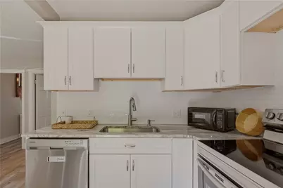 129 Connection Street, Newport, RI 02840 - Photo 11