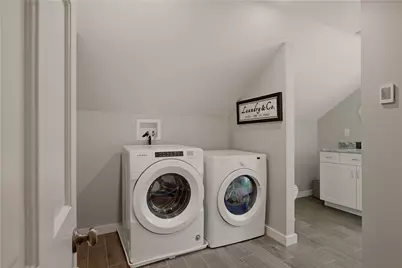 129 Connection Street, Newport, RI 02840 - Photo 39