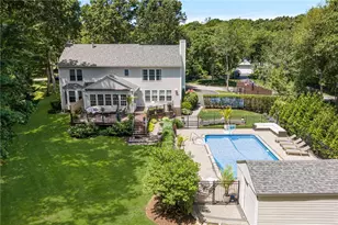 64 Fieldstone Ln, North Kingstown, RI 02874 - Photo 9