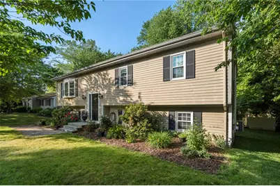 22 Kinnicutt Avenue, Warren, RI 02885 - Photo 1