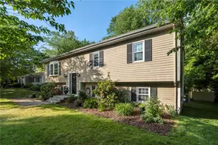 22 Kinnicutt Ave, Warren, RI 02885 - Photo 1