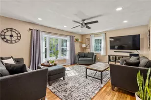 22 Kinnicutt Ave, Warren, RI 02885 - Photo 11