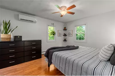 22 Kinnicutt Avenue, Warren, RI 02885 - Photo 13