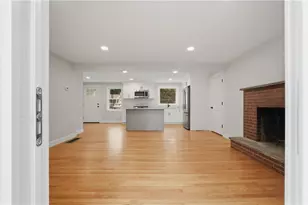 76 Beverly Rd, East Providence, RI 02915 - Photo 33
