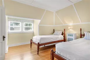 8 Bush St, Newport, RI 02840 - Photo 29