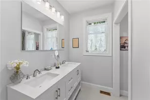 685 Curtis Corner Rd, South Kingstown, RI 02879 - Photo 27