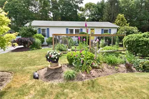 291 Leisure Dr, South Kingstown, RI 02879 - Photo 1