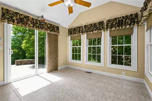 125 West Rd, Cumberland, RI 02864 - Photo 9