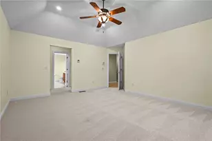 125 West Rd, Cumberland, RI 02864 - Photo 27