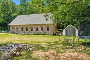 366 Abbott Valley Run Rd, Cumberland, RI 02864 - Photo 13