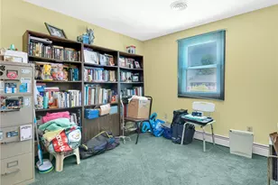 35 Sycamore Dr, Cranston, RI 02921 - Photo 13
