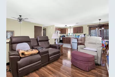 35 Sycamore Drive, Cranston, RI 02921 - Photo 9