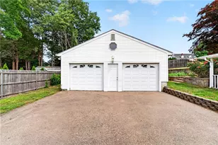 40 Cleveland St, West Warwick, RI 02893 - Photo 29