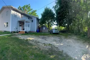 73 Benedict St, Providence, RI 02907 - Photo 5