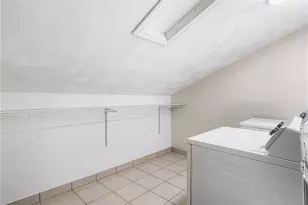 569 Smithfield Rd, North Providence, RI 02904 - Photo 17