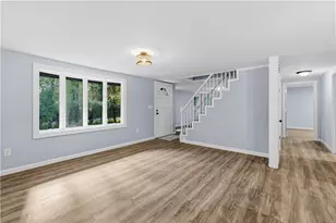 380 Brayton Rd, Tiverton, RI 02878 - Photo 17