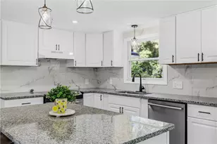380 Brayton Rd, Tiverton, RI 02878 - Photo 9