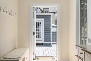 160 Taber Ave, Providence, RI 02906 - Photo 19