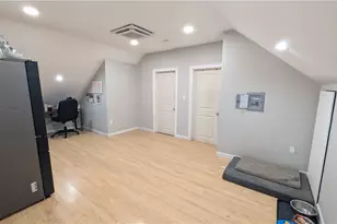 155 Purchase St, New Bedford, MA 02740 - Photo 15